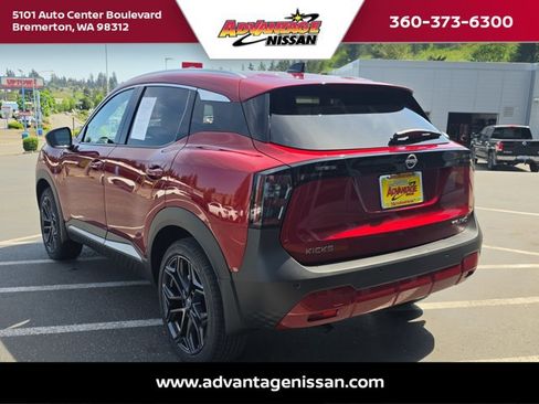 Used 2026 Nissan Kicks SR w/ SR Premium Package AWD/4WD image 3