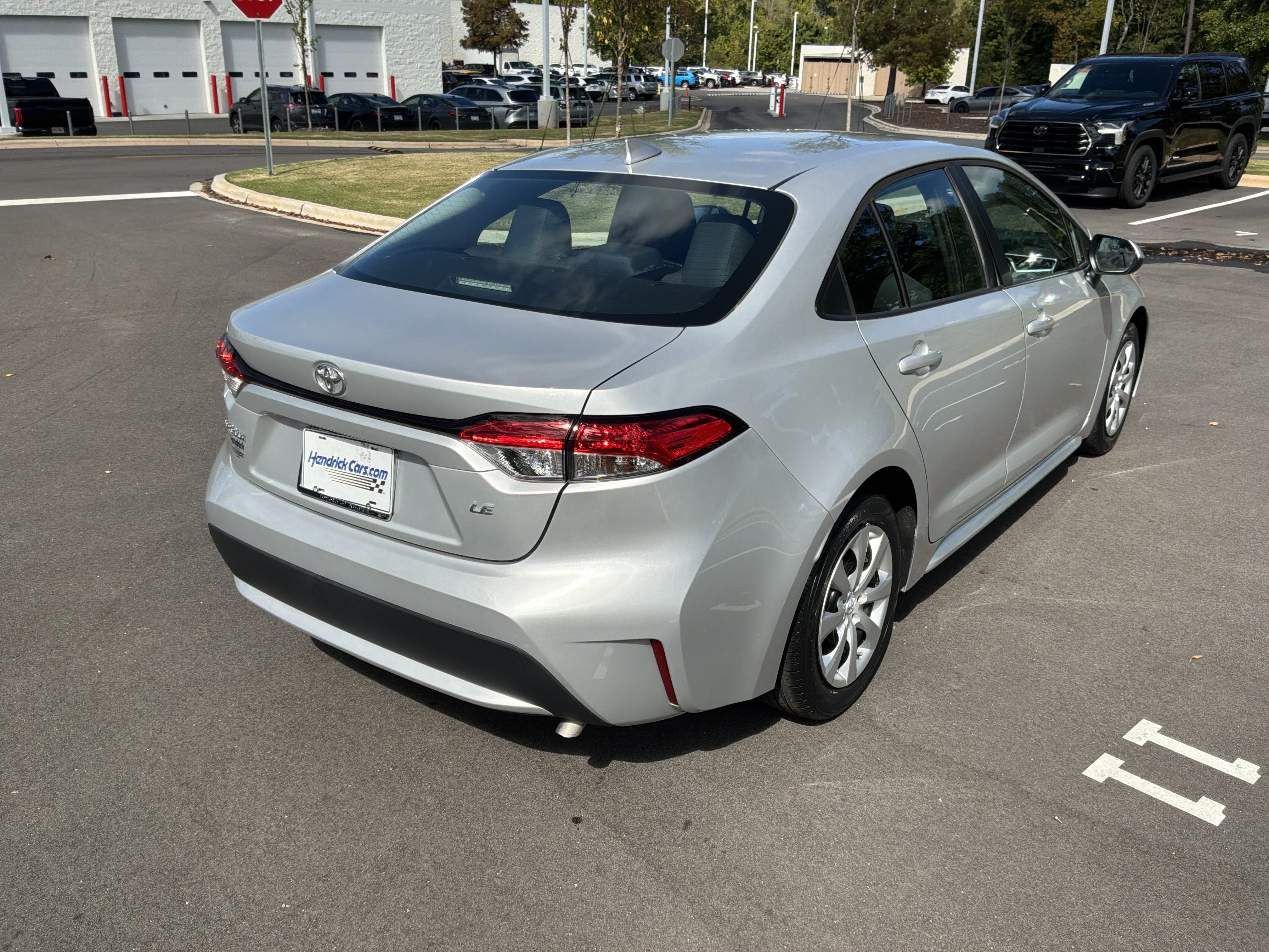 Used 2022 Toyota Corolla LE FWD image 10
