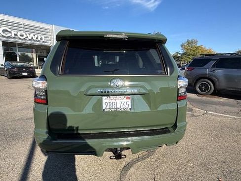 Used 2022 Toyota 4Runner TRD Sport w/ Technology Package image 5