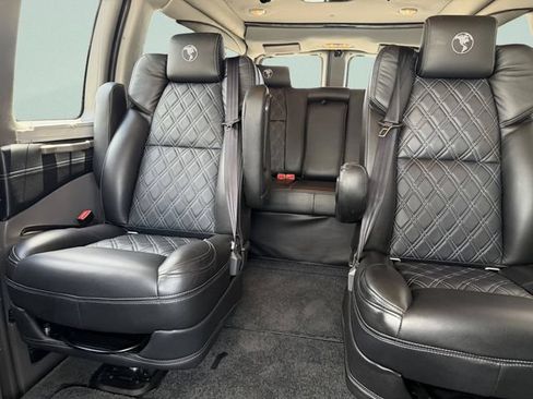 Used 2021 Chevrolet Express 2500 RWD image 22