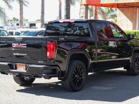 Used 2022 GMC Sierra 1500 Elevation w/ X31 Off-Road Package image 9