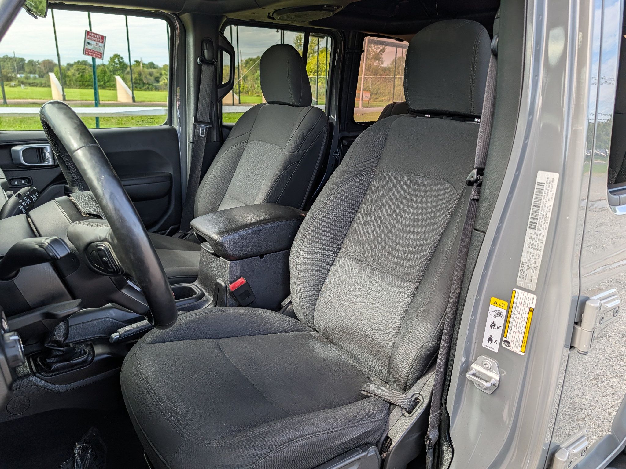 Used 2019 Jeep Wrangler Unlimited Sport S AWD/4WD image 16