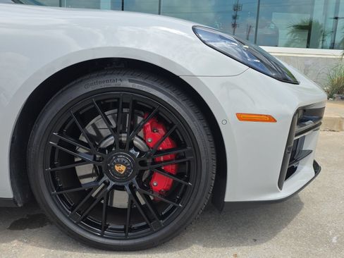 Certified 2025 Porsche Panamera GTS AWD/4WD image 11