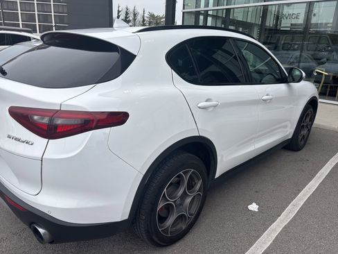 Used 2018 Alfa Romeo Stelvio Ti Sport image 5