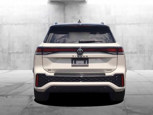 New 2026 Volkswagen Tiguan SE R-Line AWD/4WD image 6