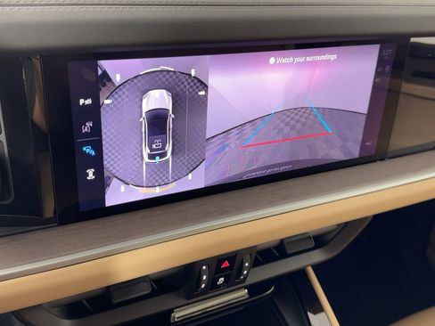 Used 2026 Porsche Cayenne E-Hybrid image 24