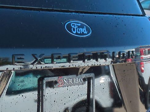 New 2025 Ford Expedition Platinum w/ Stealth Performance Package image 13