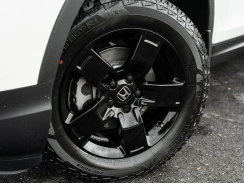 New 2026 Honda Ridgeline Black Edition image 2