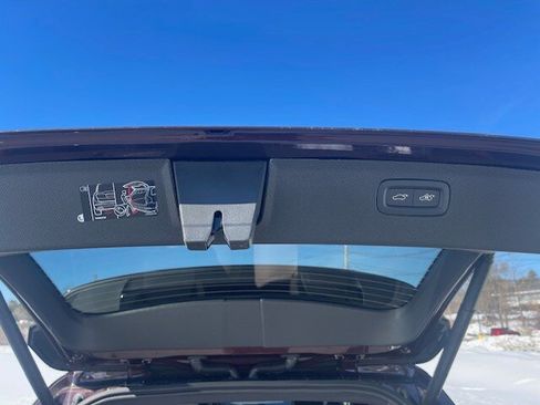 New 2026 Volvo XC90 T8 Ultra w/ Protection Package Premier AWD/4WD image 7