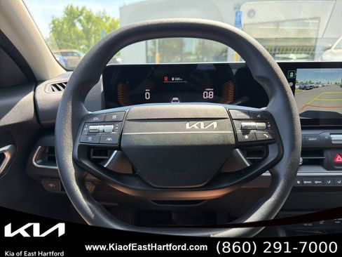 Used 2025 Kia K4 FWD image 35