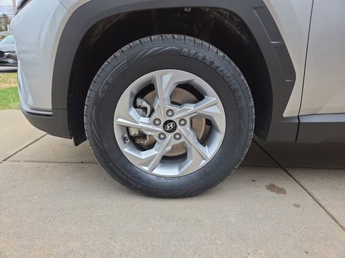 Certified 2023 Hyundai Tucson SE image 11