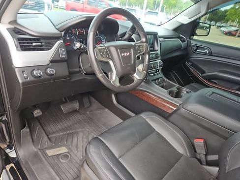 Used 2020 GMC Yukon SLT AWD/4WD image 10