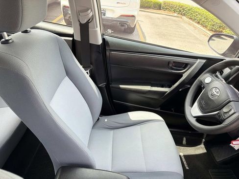 Used 2019 Toyota Corolla L FWD image 10