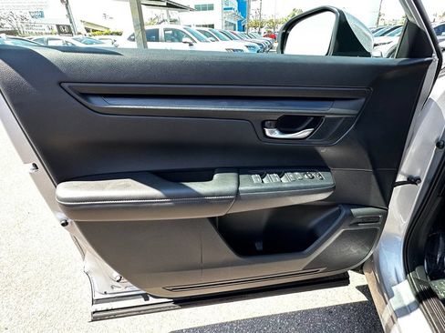 Certified 2025 Honda CR-V EX image 24