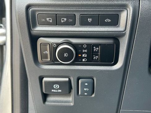 Used 2024 Ford F150 Platinum AWD/4WD image 16