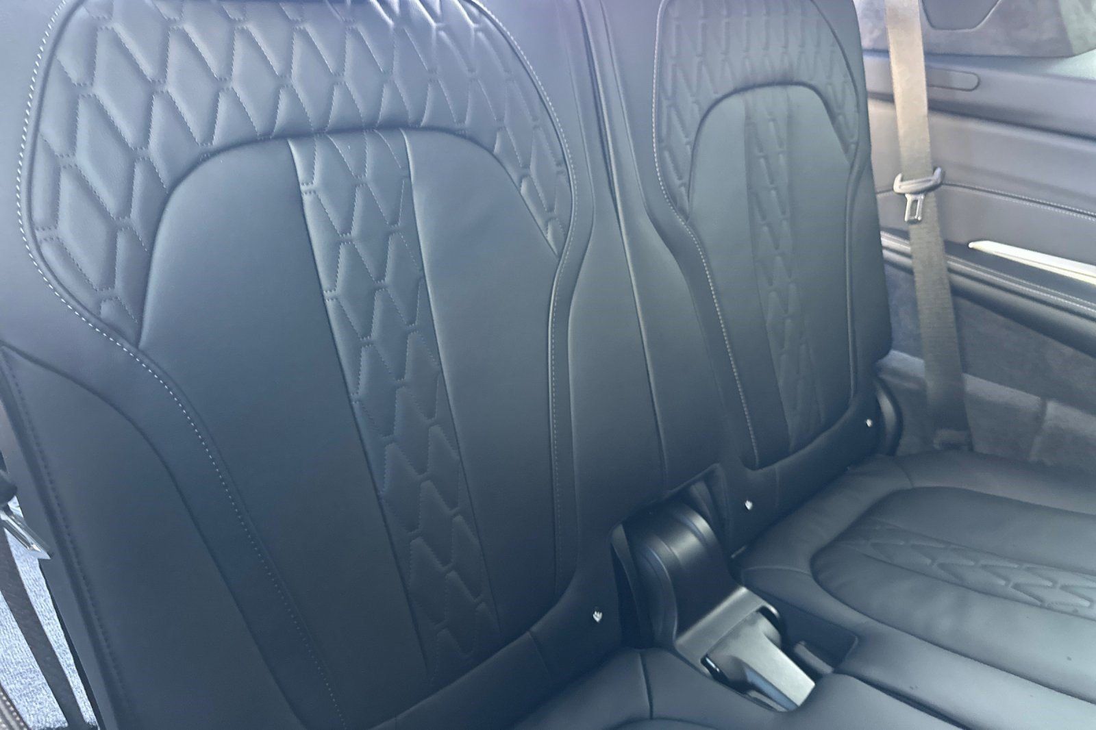 Used 2026 BMW X7 M60i AWD/4WD image 36