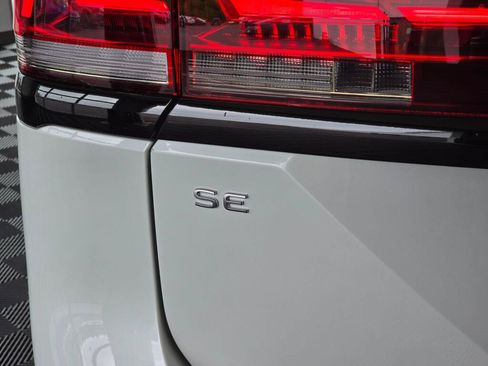 New 2026 Volkswagen Atlas Peak Edition AWD/4WD image 13