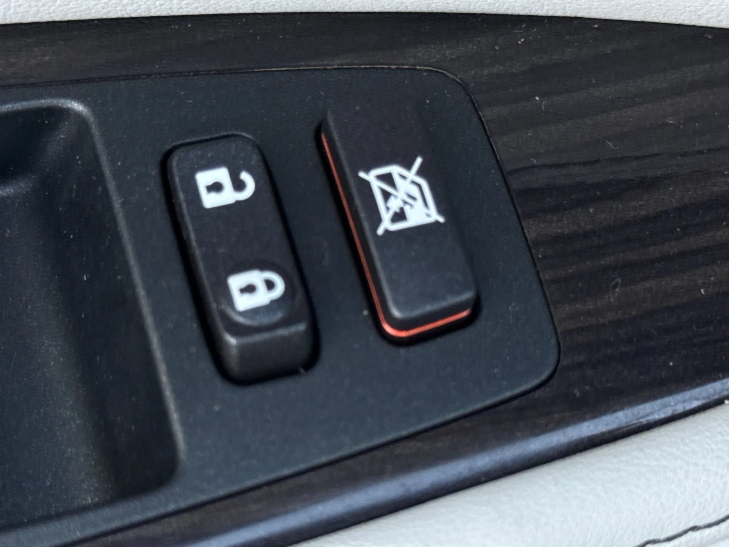 Used 2014 Lexus LS 460 w/ Comfort Package RWD image 39