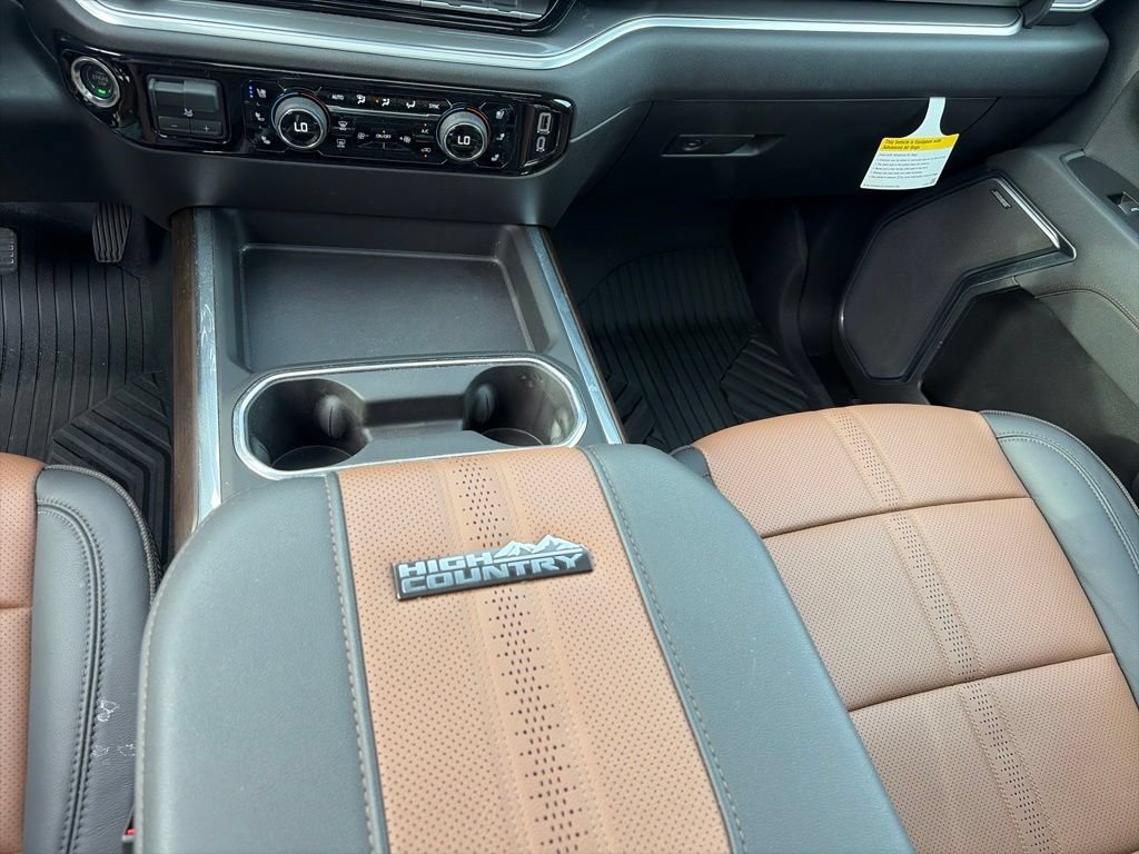 New 2026 Chevrolet Silverado 2500 High Country w/ High Country Premium Package AWD/4WD image 30