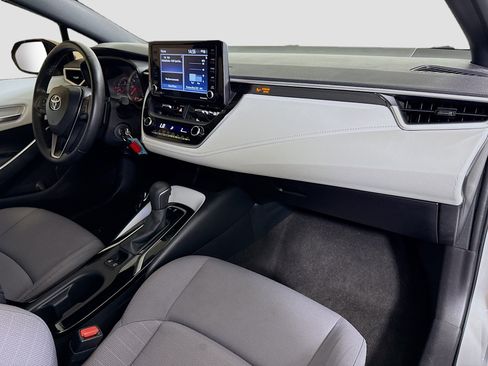 Used 2022 Toyota Corolla SE image 29
