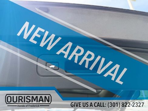Used 2025 Honda Pilot EX-L image 13