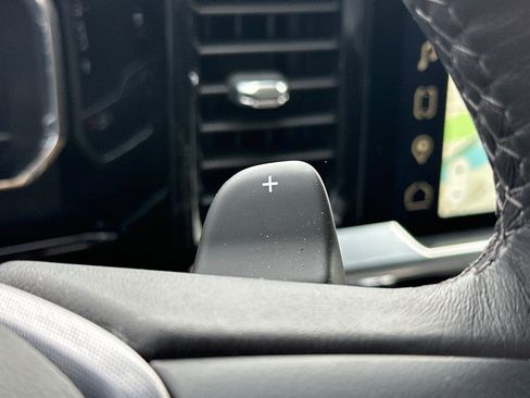 Used 2023 GMC Sierra 1500 SLT w/ SLT Premium Plus Package image 39