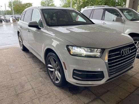 Used 2017 Audi Q7 3.0T Prestige AWD/4WD image 2