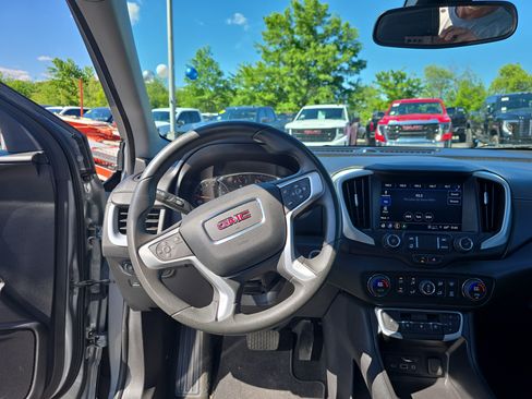 Used 2023 GMC Terrain SLE w/ Driver Convenience Package AWD/4WD image 14