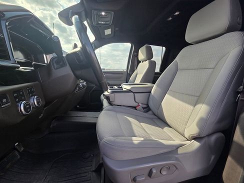 Used 2024 GMC Sierra 3500 SLE w/ SLE Value Package image 23