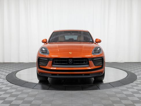 Certified 2024 Porsche Macan S AWD/4WD image 10