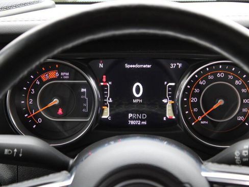 Used 2020 Jeep Wrangler Unlimited Sahara image 15