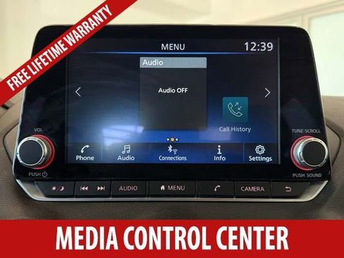 Used 2024 Nissan Sentra SV FWD image 11