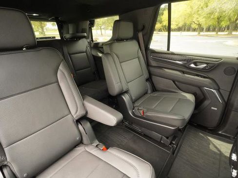 Used 2024 GMC Yukon Denali w/ LPO, Floor Liner Package image 27