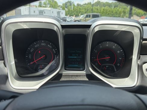 Used 2015 Chevrolet Camaro LS RWD image 29