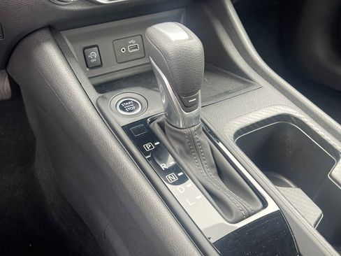 Used 2025 Nissan Sentra S image 22