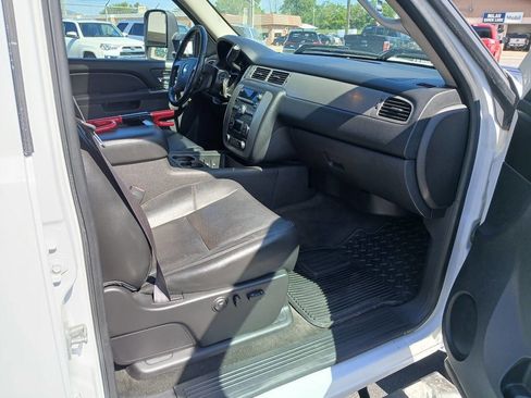 Used 2012 Chevrolet Silverado 2500 LTZ w/ LTZ Plus Package AWD/4WD image 29