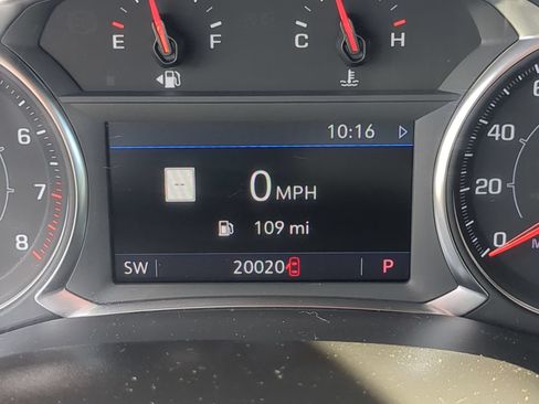 Certified 2023 GMC Acadia SLT w/ Preferred Package FWD image 11