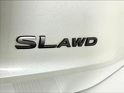 Certified 2025 Nissan Rogue SL AWD/4WD image 24