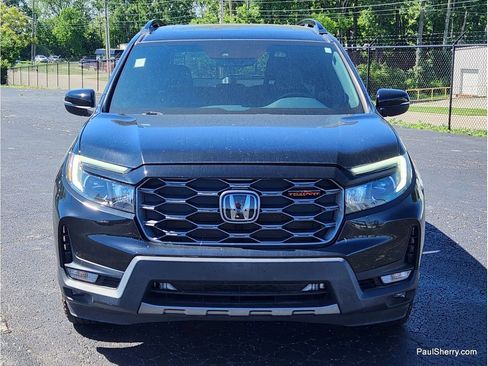 Used 2023 Honda Passport TrailSport image 6