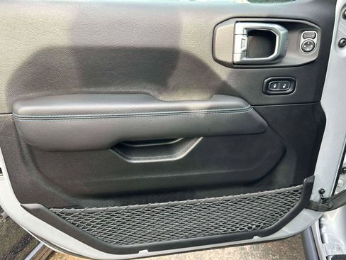 Used 2023 Jeep Wrangler Unlimited Rubicon 4xe w/ Cold Weather Group image 17