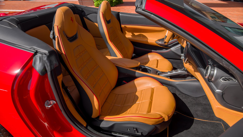 Certified 2022 Ferrari Portofino M RWD image 21