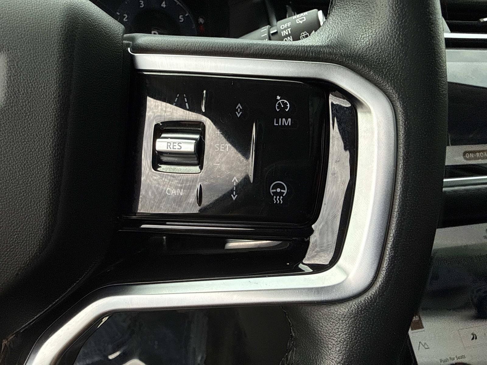 Used 2023 Land Rover Range Rover Velar S AWD/4WD image 32