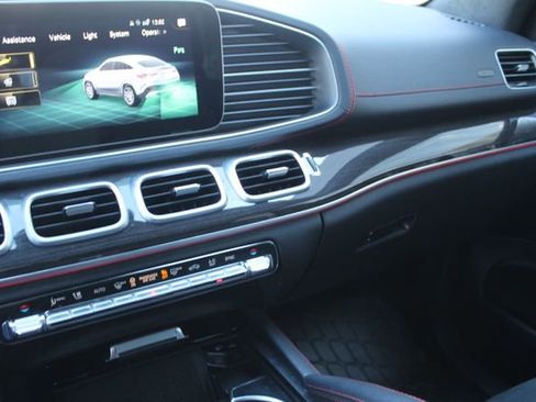 Used 2022 Mercedes-Benz GLE 53 AMG GLE 53 AMG image 11