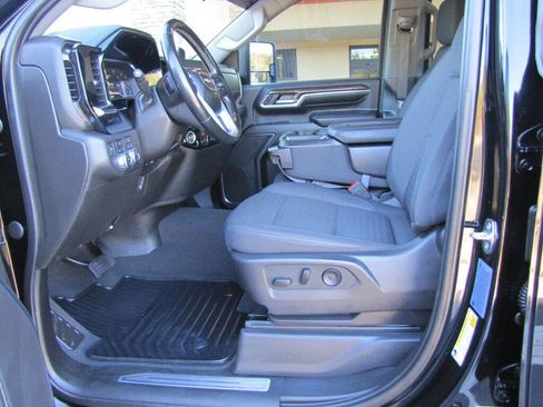 Used 2024 GMC Sierra 2500 SLE w/ SLE Convenience Package image 14