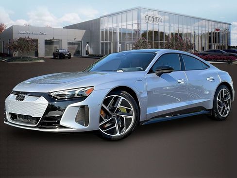 Used 2024 Audi RS e-tron GT w/ Carbon Performance Package AWD/4WD image 3