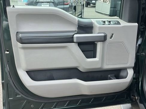 Used 2016 Ford F150 XLT image 9