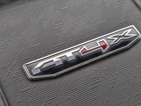 Used 2024 GMC Sierra 2500 AT4X AWD/4WD image 21