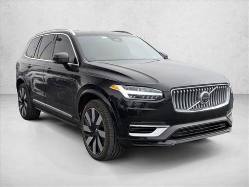 Used 2023 Volvo XC90 T8 Ultimate w/ Protection Package Premier image 3