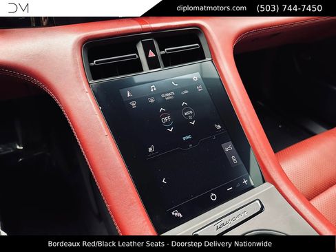 Used 2022 Porsche Taycan image 37