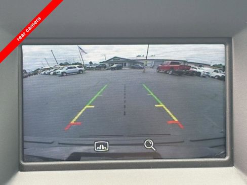 Used 2016 Ford Expedition XLT w/ Equipment Group 201A AWD/4WD image 5
